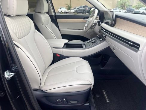 Used 2024 Hyundai Palisade Limited FWD image 22