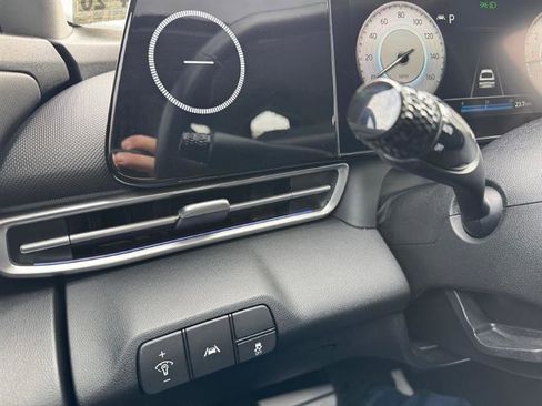 Used 2021 Hyundai Elantra Limited image 27