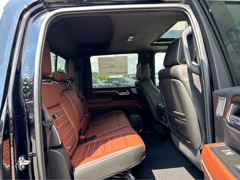 New 2026 GMC Sierra 2500 Denali Ultimate AWD/4WD image 6