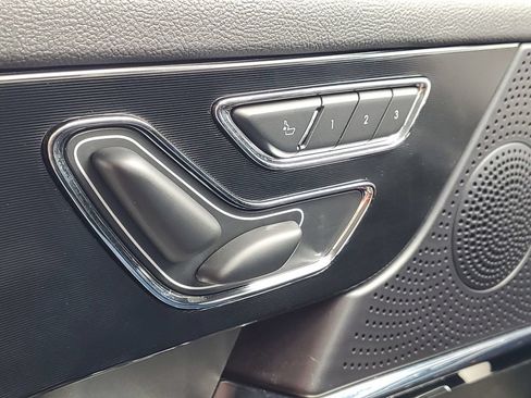 Used 2025 Lincoln Corsair AWD w/ Equipment Group 101A image 22