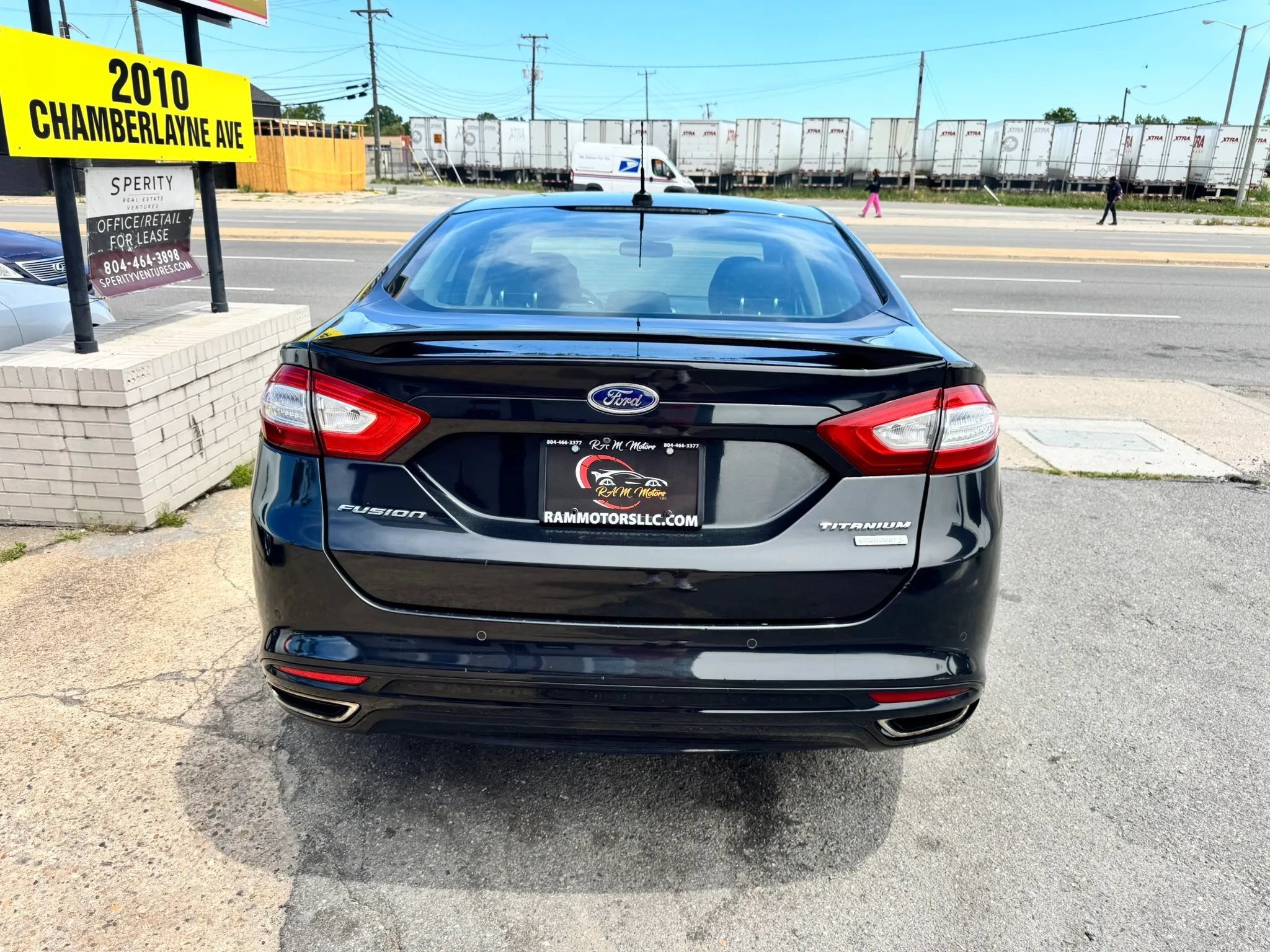 Used 2014 Ford Fusion Titanium FWD image 4