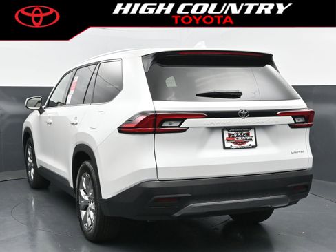 New 2026 Toyota Grand Highlander FWD image 4