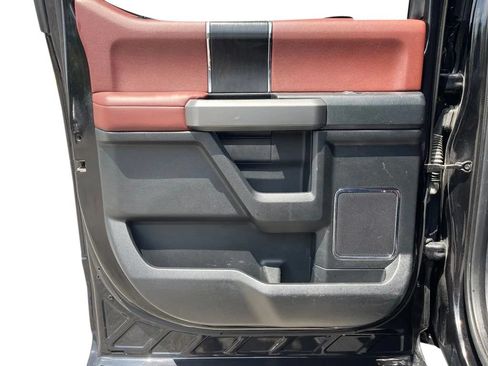 Used 2019 Ford F250 Platinum w/ Platinum Ultimate Package AWD/4WD image 17