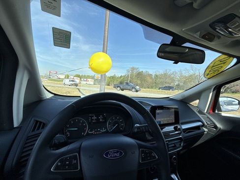 Used 2019 Ford EcoSport SE image 16