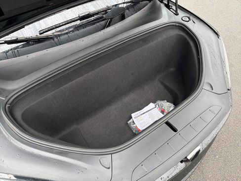 Used 2022 Tesla Model X image 15