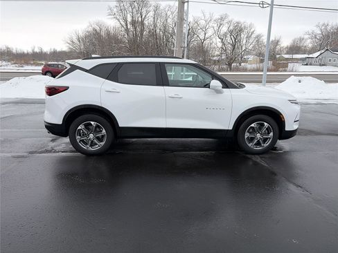 Used 2023 Chevrolet Blazer LT w/ Convenience Package image 2