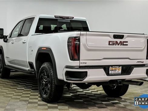 Used 2024 GMC Sierra 2500 AT4 w/ AT4 Premium Plus Package image 5