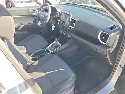New 2026 Hyundai Venue SE image 16
