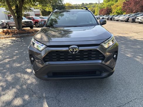 Used 2023 Toyota RAV4 XLE Premium image 2