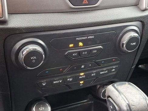 Used 2020 Ford Ranger XLT image 17