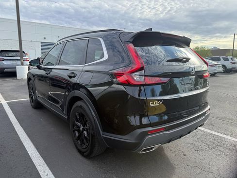 Used 2025 Honda CR-V Sport image 3