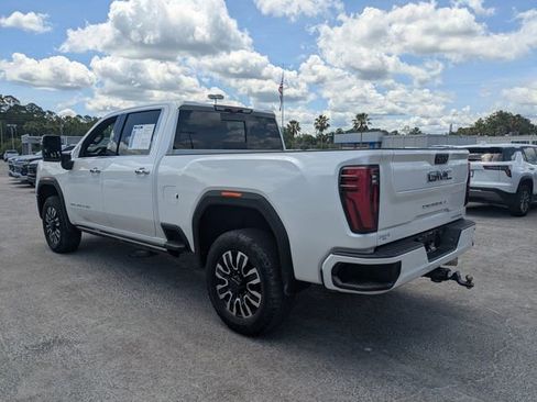 Used 2024 GMC Sierra 2500 Denali Ultimate AWD/4WD image 7
