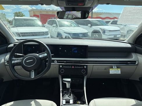 Used 2025 Hyundai Tucson SEL image 19
