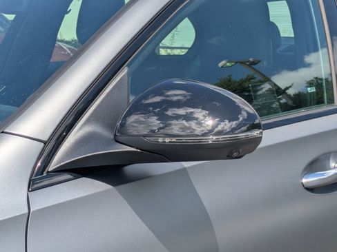 Used 2023 Mercedes-Benz C 300 Sedan image 11