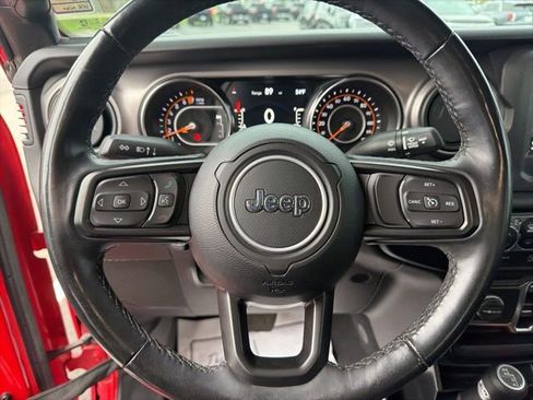 Used 2021 Jeep Gladiator Willys image 24
