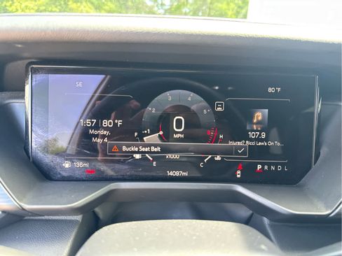 Used 2025 GMC Acadia Elevation FWD image 25