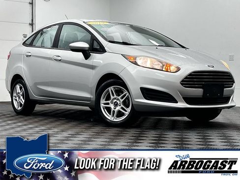 Used 2019 Ford Fiesta SE image 1