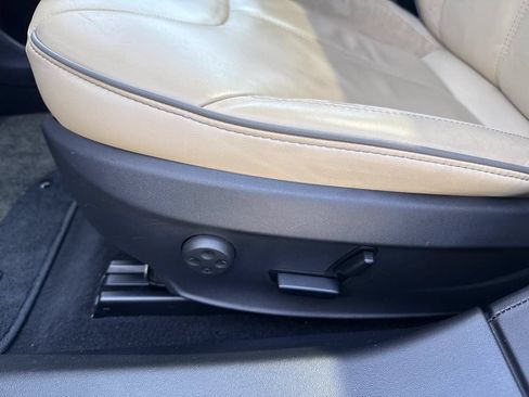 Used 2012 Tesla Model S Performance RWD image 8