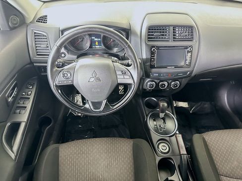 Used 2017 Mitsubishi Outlander Sport ES AWD/4WD image 3