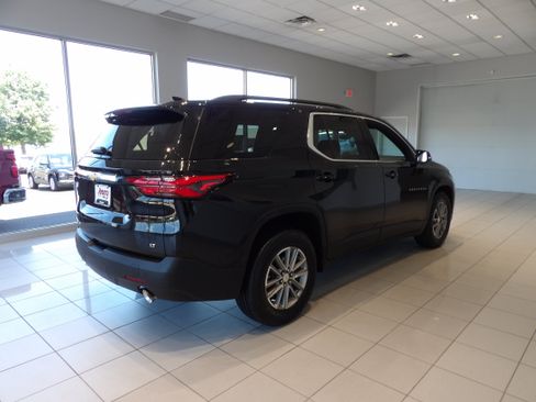 Used 2022 Chevrolet Traverse LT AWD/4WD image 4