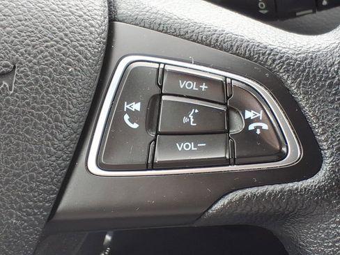Used 2019 Ford Escape SE FWD image 26