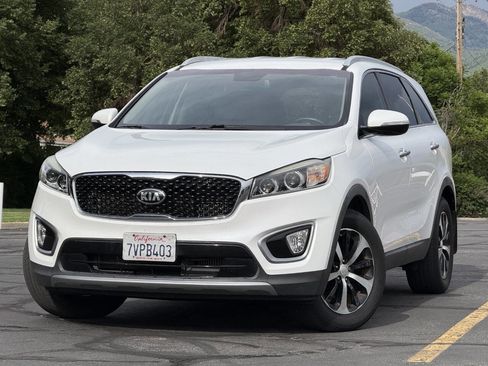 Used 2017 Kia Sorento EX FWD image 1
