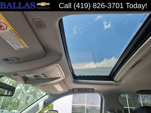 Used 2017 Chevrolet Silverado 2500 LTZ w/ Duramax Plus Package AWD/4WD image 19