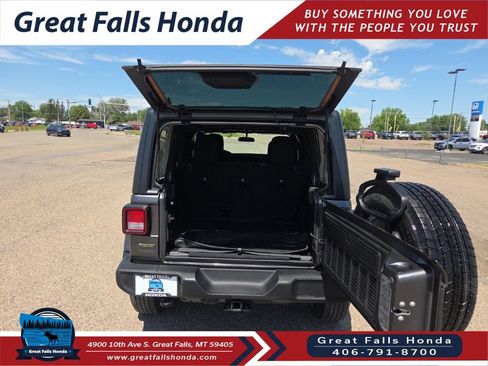 Used 2022 Jeep Wrangler Unlimited Sport AWD/4WD image 10