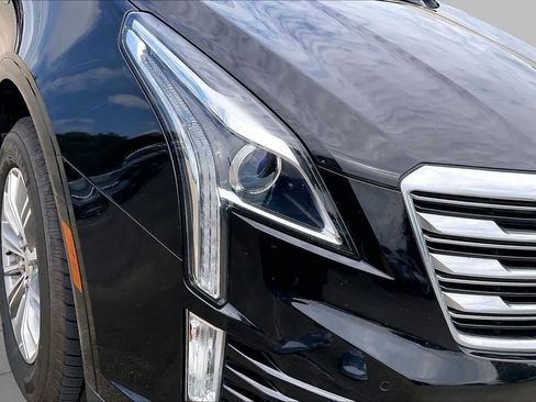 Used 2017 Cadillac XT5 Luxury FWD image 26