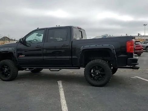 Used 2016 Chevrolet Silverado 1500 LTZ Z71 w/ Midnight Edition AWD/4WD image 6