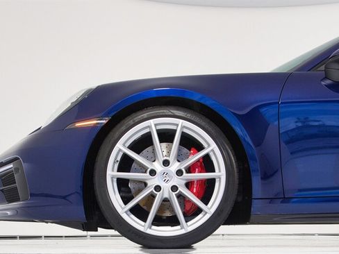 Used 2021 Porsche 911 Carrera S RWD image 6