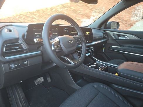 New 2026 Chevrolet Traverse LT w/ Midnight/Sport Edition image 8