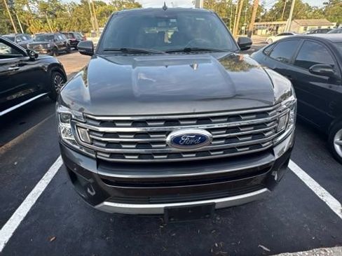 Used 2019 Ford Expedition XLT w/ Equipment Group 202A RWD image 5
