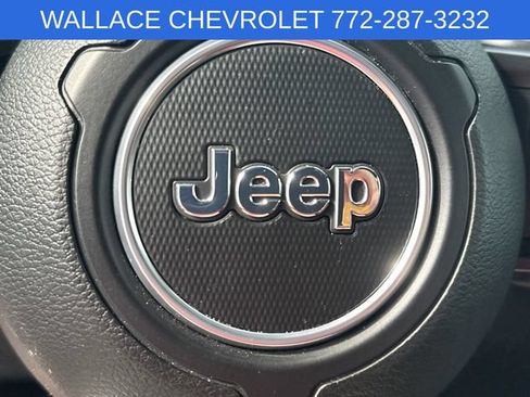 Used 2022 Jeep Wrangler Unlimited Sport AWD/4WD image 25