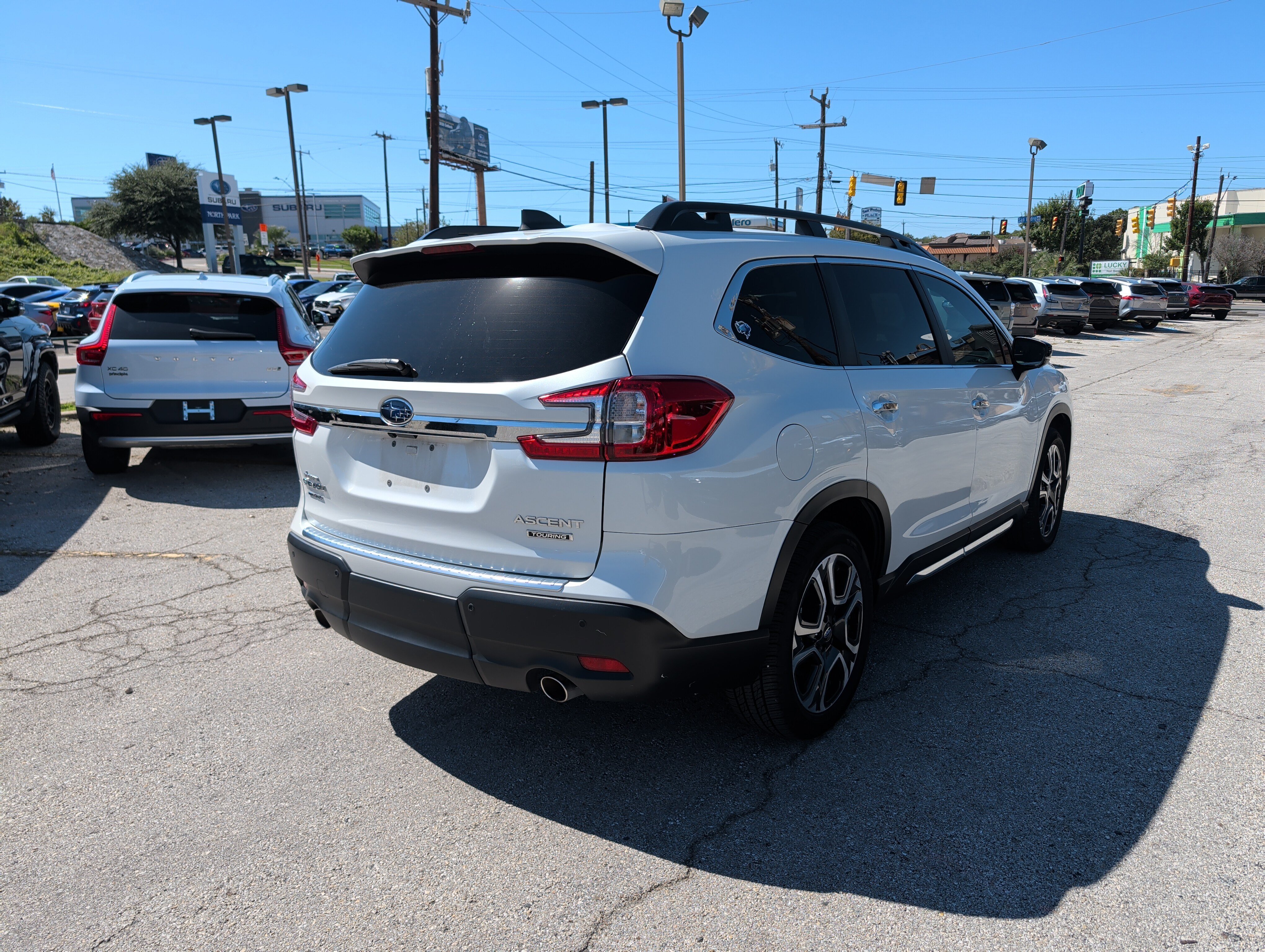 Used 2024 Subaru Ascent Touring AWD/4WD image 5