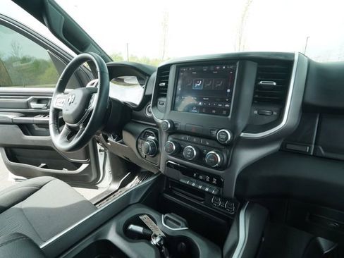 Used 2022 RAM 1500 Big Horn AWD/4WD image 30