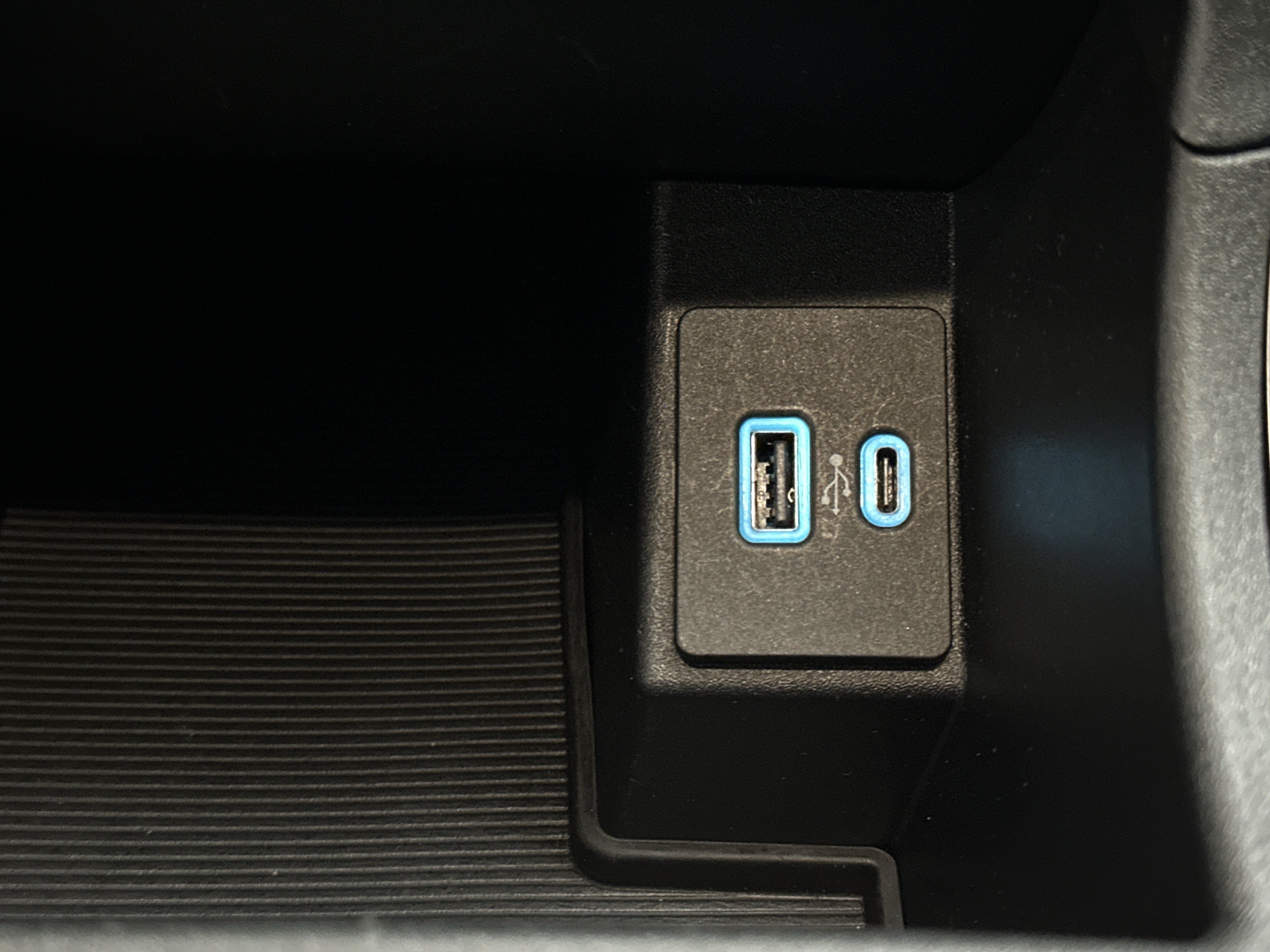 Used 2024 Ford Edge SEL AWD/4WD image 40
