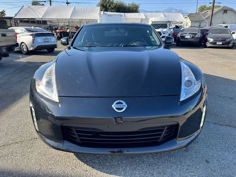 Used 2013 Nissan 370Z Coupe RWD image 2