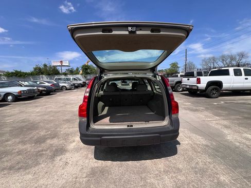 Used 2002 Volvo V70 Cross Country AWD/4WD image 45