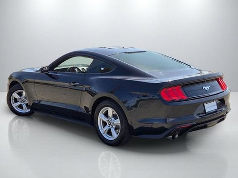 Used 2018 Ford Mustang Coupe RWD image 6