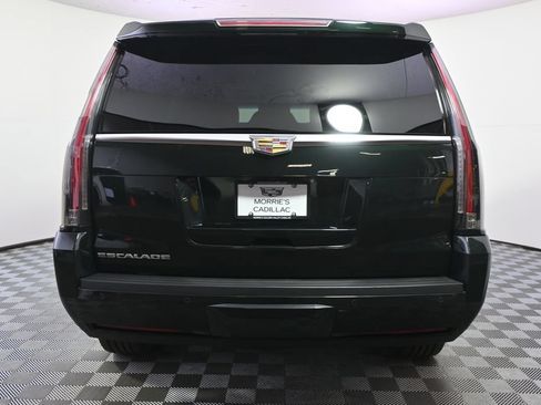 Used 2016 Cadillac Escalade Platinum AWD/4WD image 5