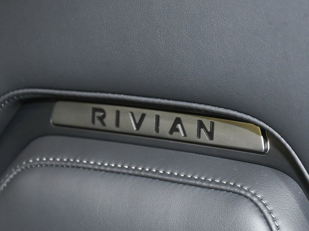 Used 2022 Rivian R1S Launch Edition Quad AWD/4WD image 41