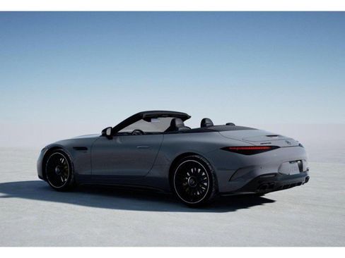 Used 2022 Mercedes-Benz SL 55 AMG 4MATIC image 29