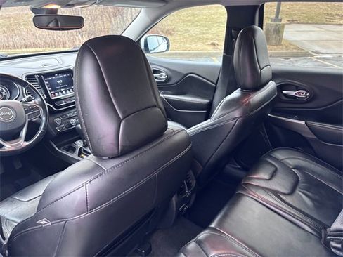 Used 2020 Jeep Cherokee Limited image 23