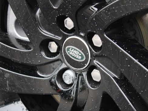 Used 2026 Land Rover Range Rover Evoque S image 11