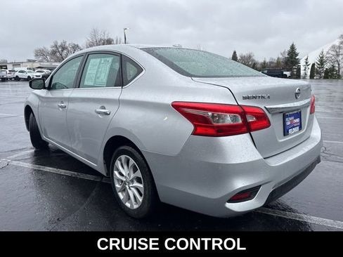Used 2019 Nissan Sentra SV FWD image 8