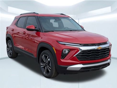 New 2026 Chevrolet TrailBlazer LT w/ LPO, Blackout Package FWD image 8