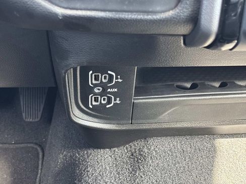 Used 2024 RAM 2500 Big Horn w/ Night Edition image 19