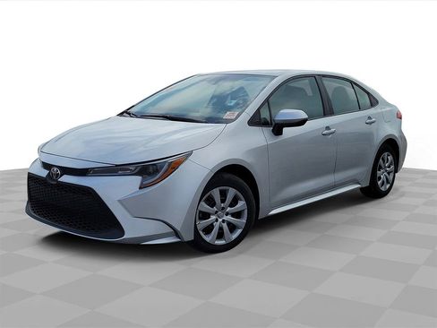 Used 2022 Toyota Corolla LE image 1