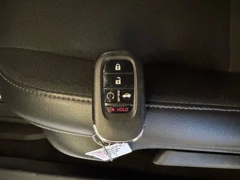 Used 2022 Honda Civic Sport image 17